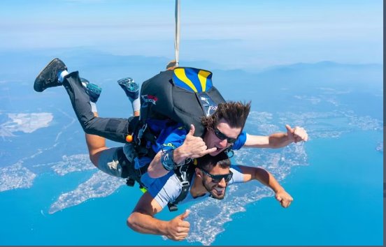 15,000Ft Newcastle Skydive in the Week with Transfer from Sydney